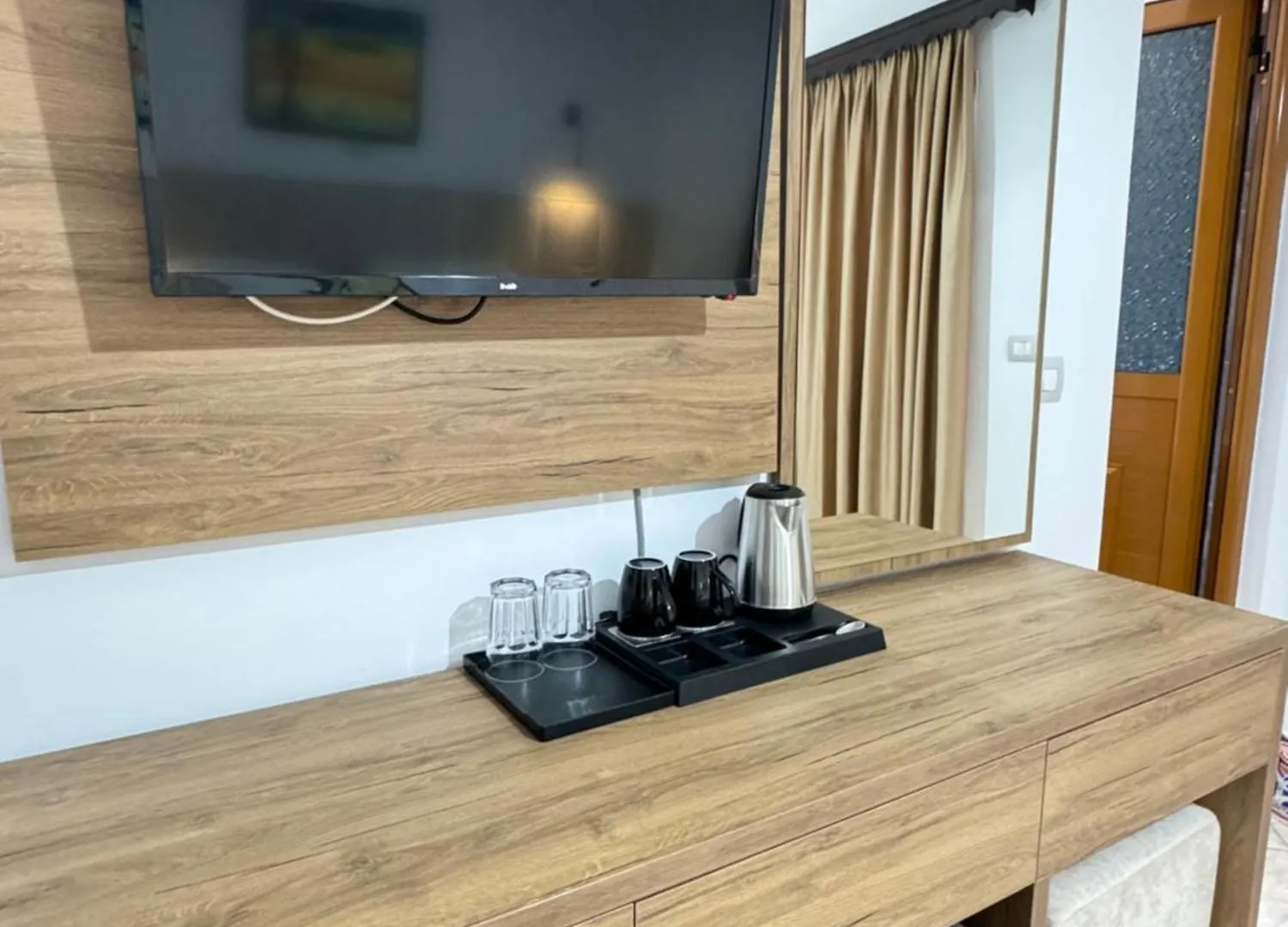 Hotel White House 2 Ksamil Sarandë Affittacamere
